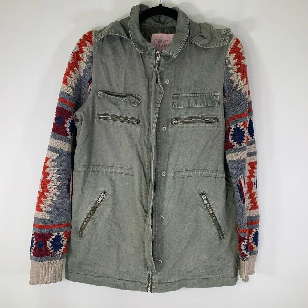 Thread and Supply Jacket Women’s Medium Green Aztec Print Sleeves Hooded